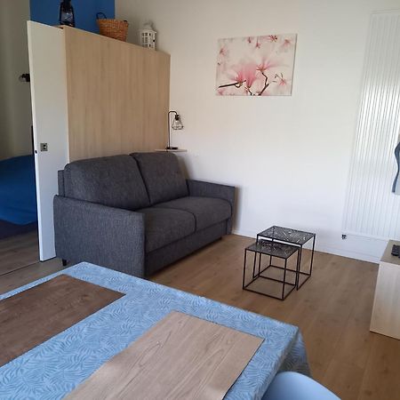 Gite La Petite Maison Montournais Eksteriør bilde