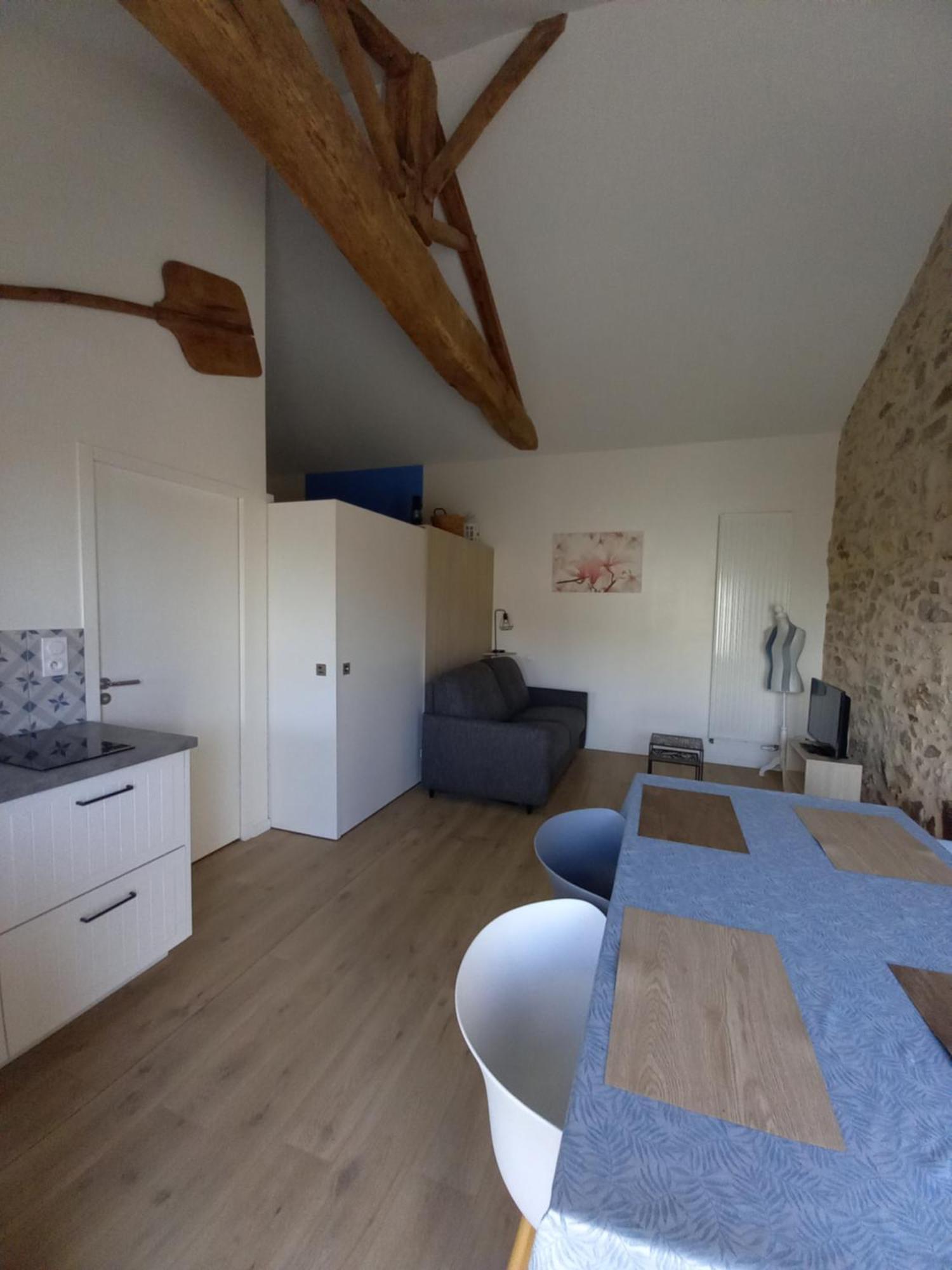 Gite La Petite Maison Montournais Eksteriør bilde