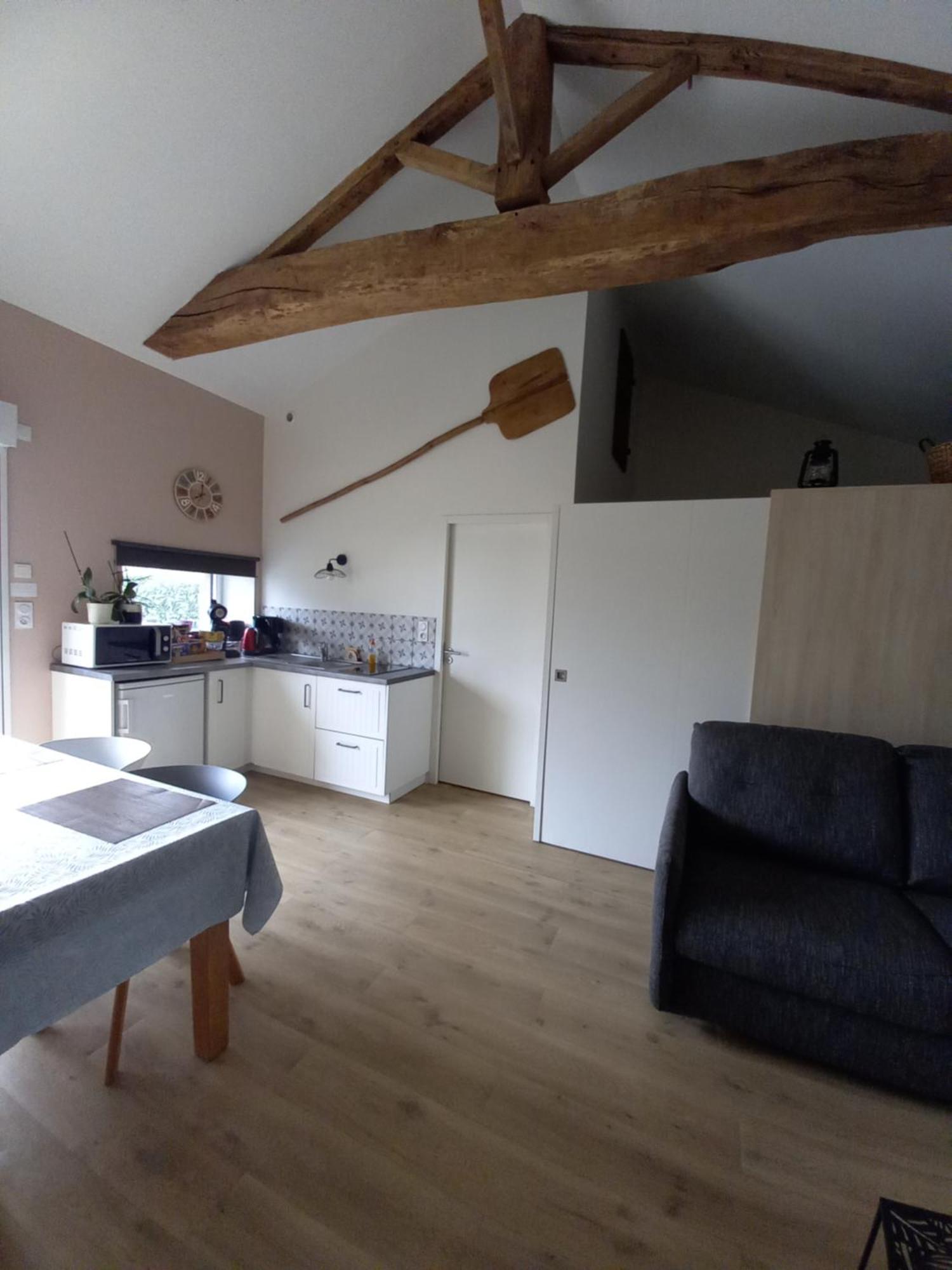 Gite La Petite Maison Montournais Eksteriør bilde
