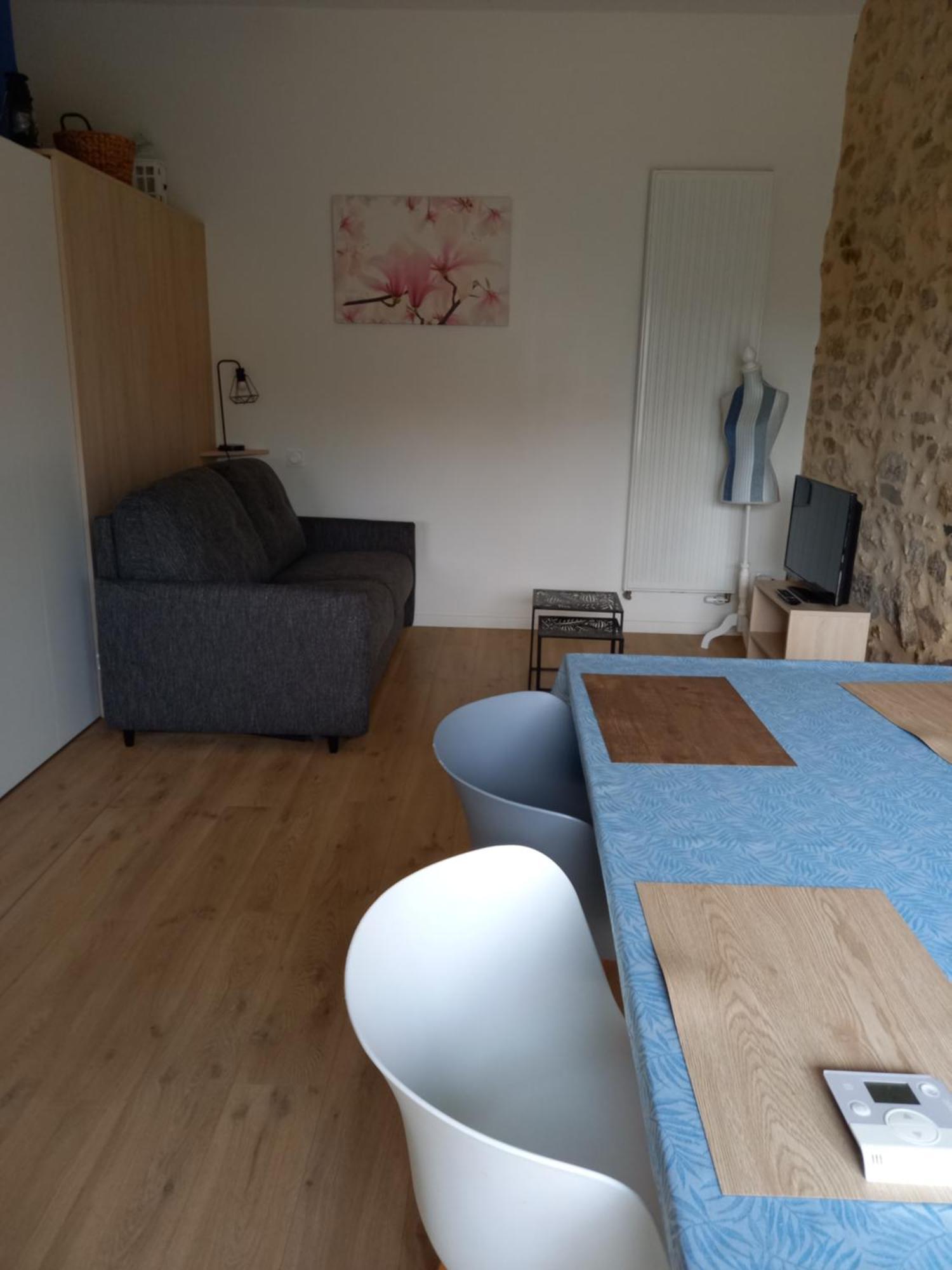 Gite La Petite Maison Montournais Eksteriør bilde